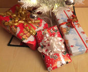 ett axplock av julklapparna ett axplock av julklapparna