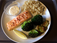Ugnsbakad lax med grillad broccoli och parmesankräm Ugnsbakad lax med grillad broccoli och parmesankräm